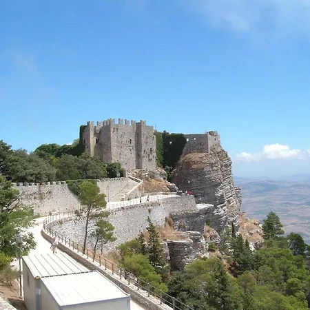 Appartamentino Panoramico * Custonaci